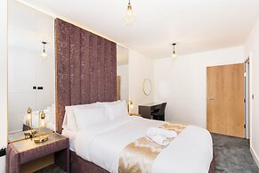 The Suites Inn Hotel