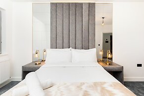 The Suites Inn Hotel