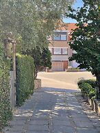 Modern Flat With Garden