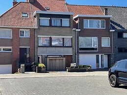 Modern Flat With Garden