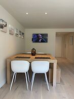 Modern Flat With Garden