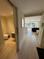 Modern Flat With Garden