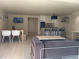 Modern Flat With Garden