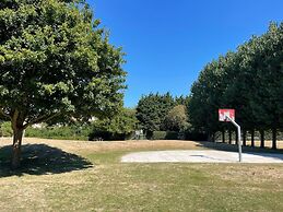 Modern Flat With Garden