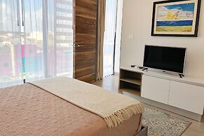 Luxe Condos Complex with Roof Pool