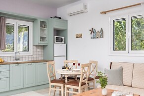 Marathitis Cottage House - Aegean sea View