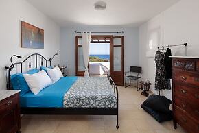 Apiliotis Sunrise Beach Villa
