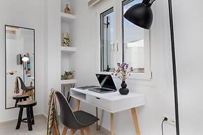 Arch Chora Home Next to the Old Castle