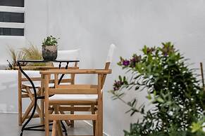 Arch Chora Home Next to the Old Castle