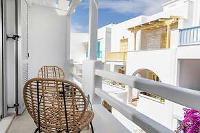 Arch Chora Home Next to the Old Castle