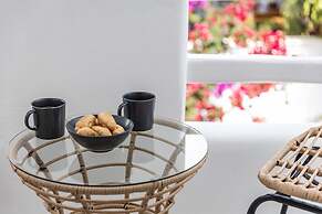 Arch Chora Home Next to the Old Castle