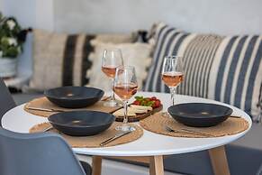 Arch Chora Home Next to the Old Castle