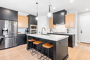 Hukilau House - St. George 5 Bedroom Townhouse