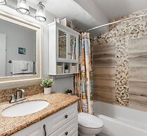 Kihei Ali'i Kai D202 1 Bedroom Condo