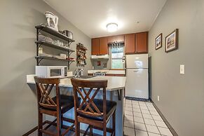 18 Lodge 1 Bedroom Condo