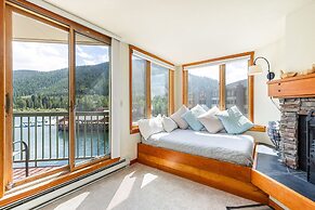 1483 Lakeside 1 Bedroom Condo