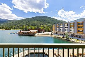 1483 Lakeside 1 Bedroom Condo