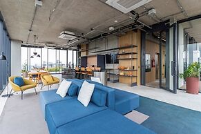 Apto ao lado Reboucas e Faria Lima Ayra