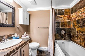 Winter Escape On Perfection Pool Hot Tub