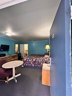 BUDGET INN