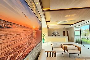 Makia Beach Experience