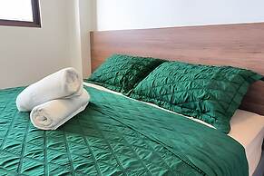 Makia Beach Experience