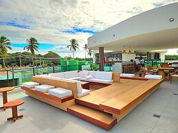 Makia Beach Experience