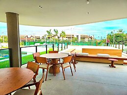 Makia Beach Experience