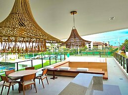 Makia Beach Experience