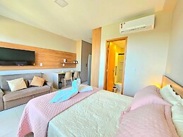 Makia Beach Experience