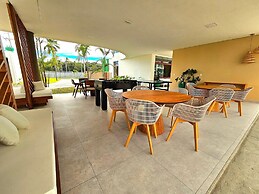 Makia Beach Experience