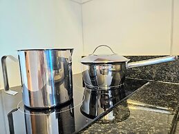 Makia Beach Experience