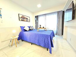 Makia Beach Experience