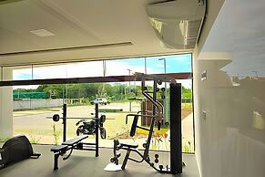 Makia Beach Experience