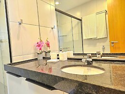 Makia Beach Experience