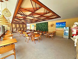 Makia Beach Experience