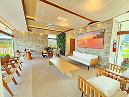 Makia Beach Experience