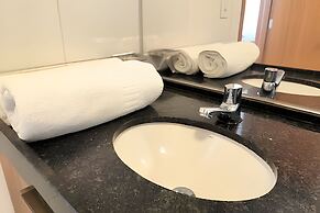 Makia Beach Experience