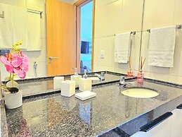 Makia Beach Experience