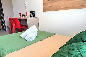 Makia Beach Experience