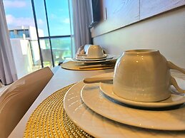 Makia Beach Experience