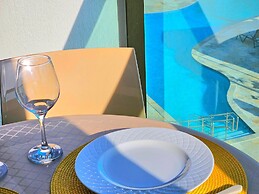 Makia Beach Experience