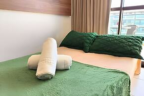 Makia Beach Experience