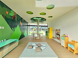 Makia Beach Experience