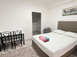 Maximum Beach Hotel