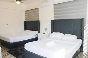 Maximum Beach Hotel