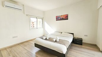 Blue Sky Ocean Retreat