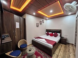 TRADITIONAL HOTEL AND RESTAURANT