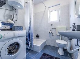 Dazzling Ponikvice Apartment With Balcony