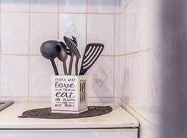 Dazzling Ponikvice Apartment With Balcony